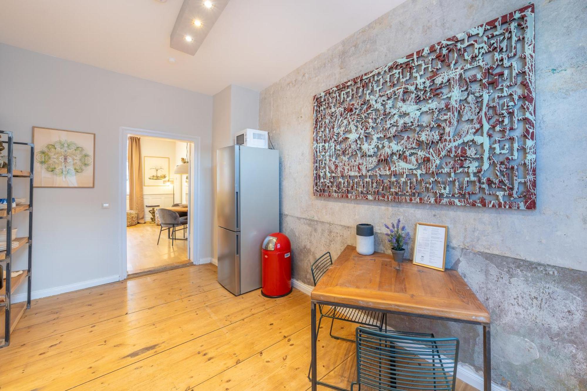 One-Bedroom Apartment,1650008435:JPEG