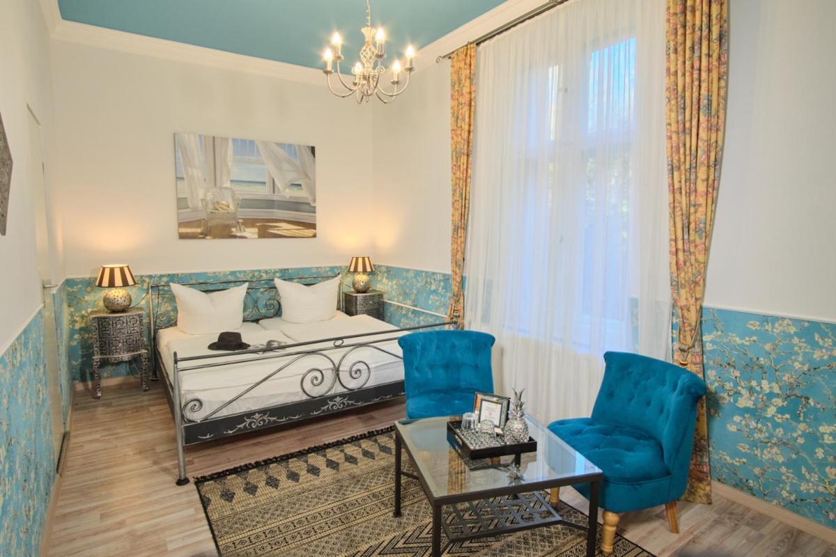 Double Room,1697783621:JPEG