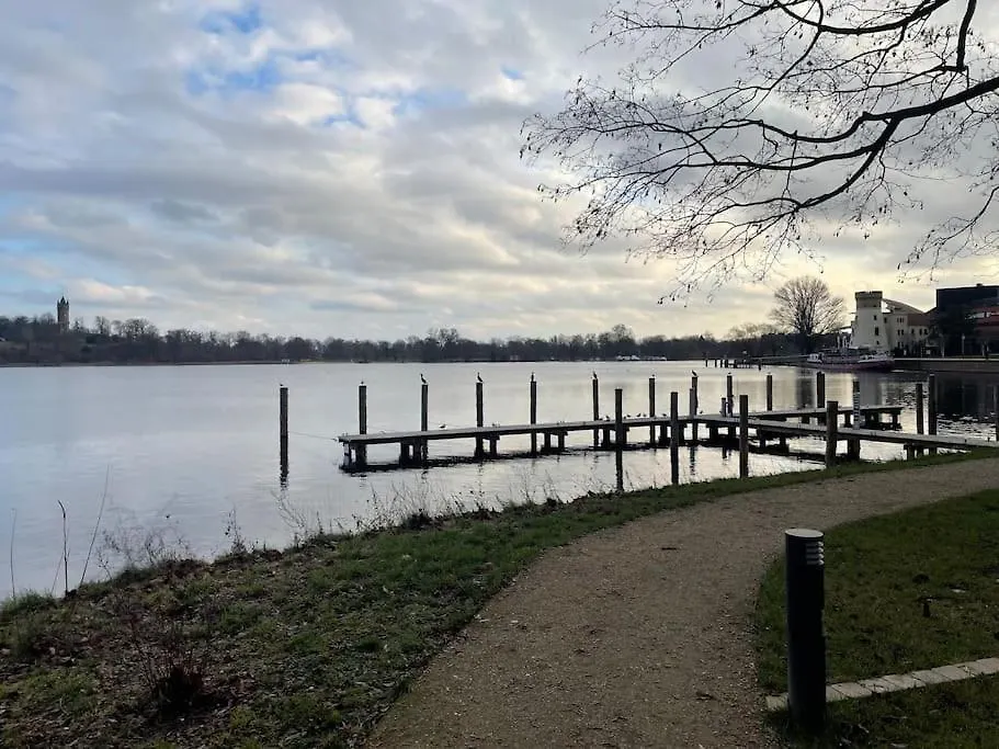 Luxuriöses Studio mit privatem Zugang zum See-1